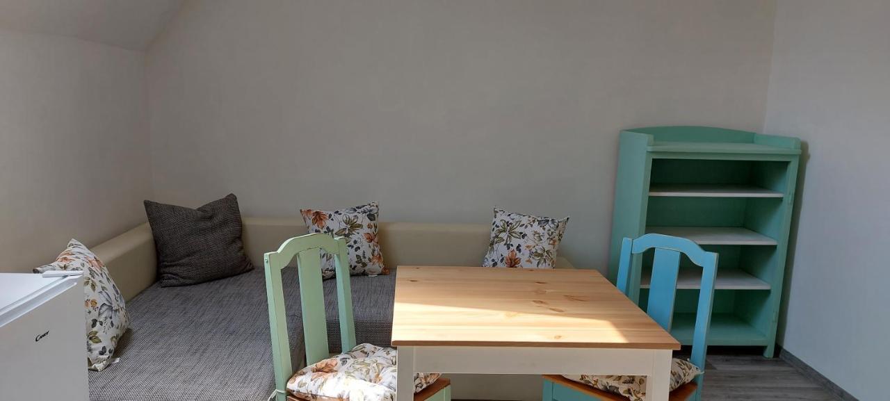Penzion a bistro U Šelongů - Gentleman Jindřichŭv Hradec Esterno foto